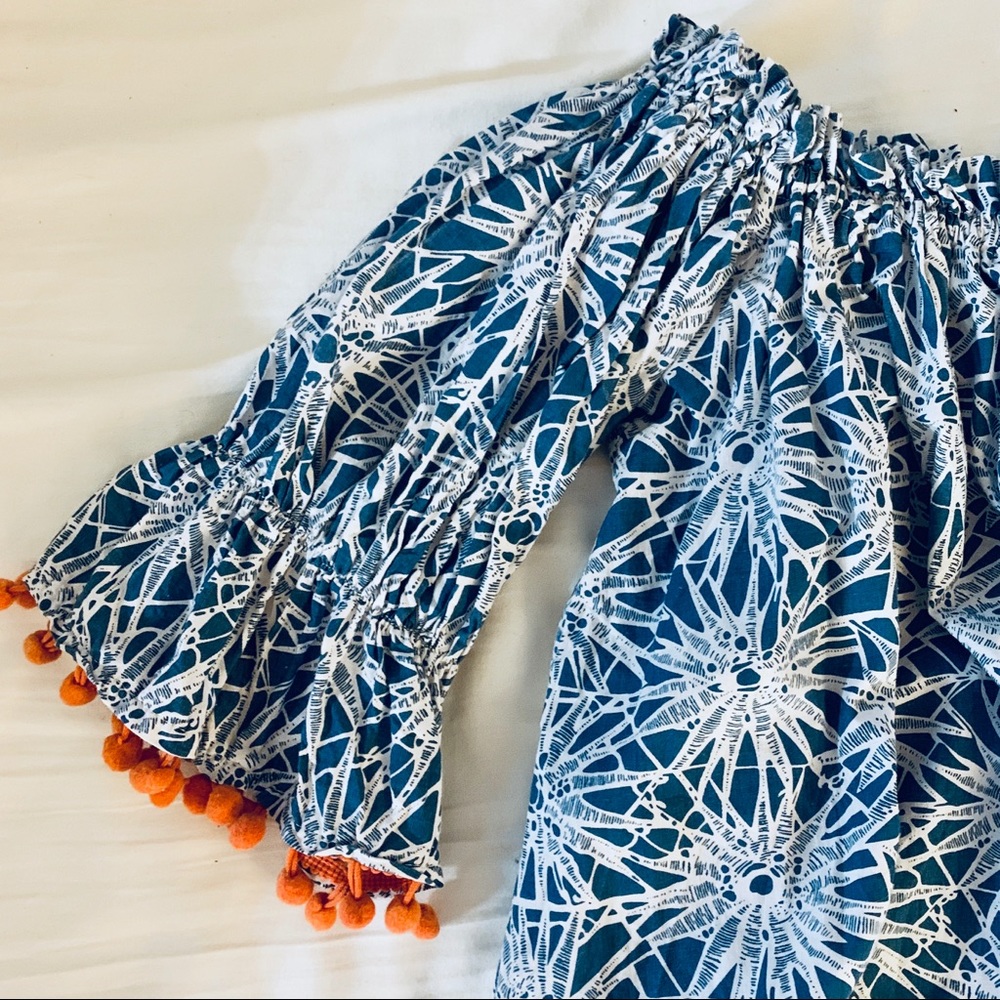 NWT Off The Shoulder Dress Pom Pomsleeve
